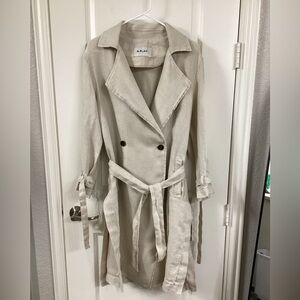D. Plat Beige Linen Trench Coat
